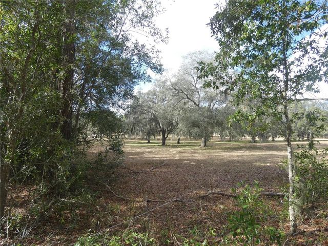 10887 N CIRCLE M AVENUE, Dunnellon, FL 34433