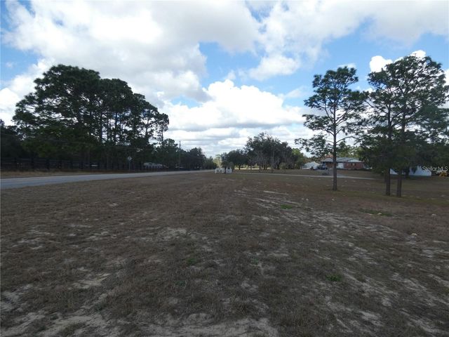 10887 N CIRCLE M AVENUE, Dunnellon, FL 34433