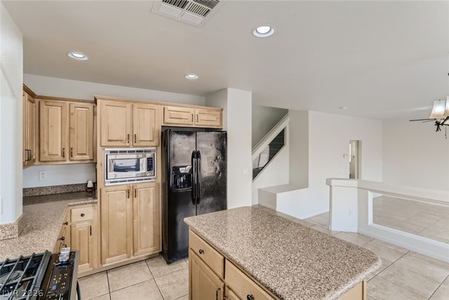 10884 Royal Highlands Street, Las Vegas, NV 89141