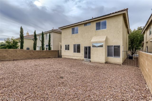 10884 Royal Highlands Street, Las Vegas, NV 89141