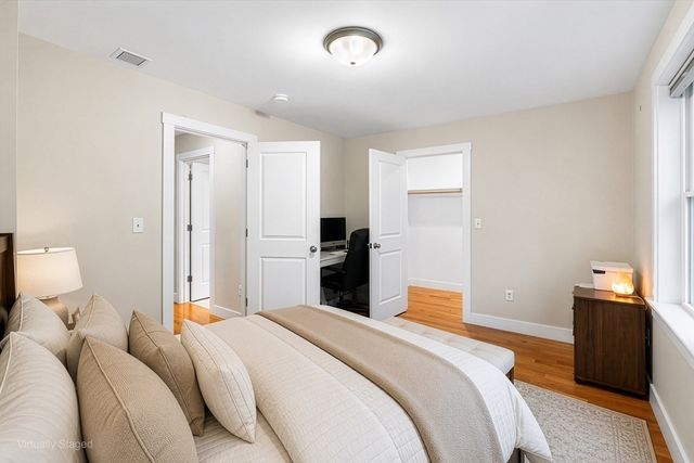 2 Oreilly Ln, Foxboro, MA 02035