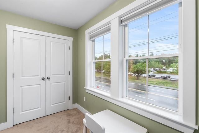 2 Oreilly Ln, Foxboro, MA 02035