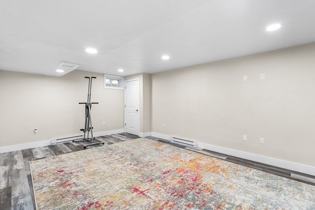 2 Oreilly Ln, Foxboro, MA 02035