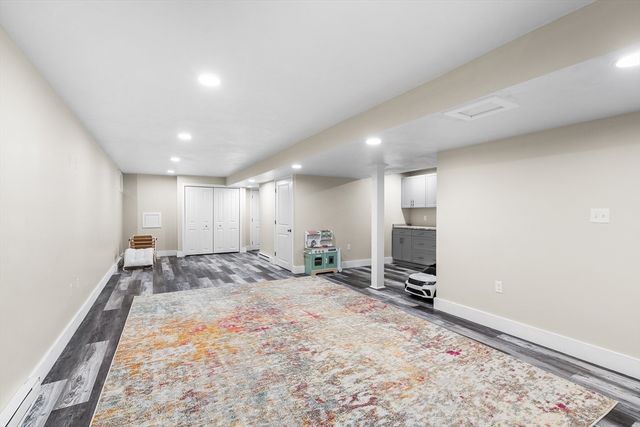 2 Oreilly Ln, Foxboro, MA 02035