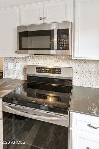 25843 S NEW TOWN Drive, Sun Lakes, AZ 85248