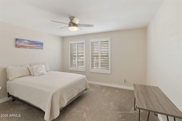 25843 S NEW TOWN Drive, Sun Lakes, AZ 85248