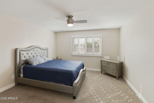 25843 S NEW TOWN Drive, Sun Lakes, AZ 85248