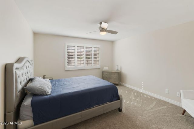 25843 S NEW TOWN Drive, Sun Lakes, AZ 85248