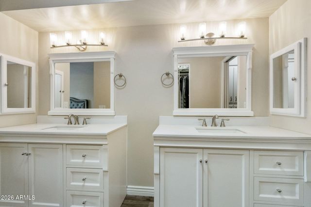 25843 S NEW TOWN Drive, Sun Lakes, AZ 85248