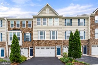 172 TROUT LILY DR, Lake Frederick, VA 22630