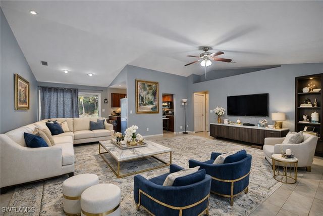 321 14th ST NE, Naples, FL 34120