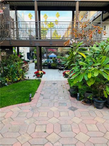 525 S Ardmore Avenue 237, Los Angeles, CA 90020