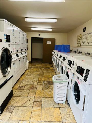 525 S Ardmore Avenue 237, Los Angeles, CA 90020