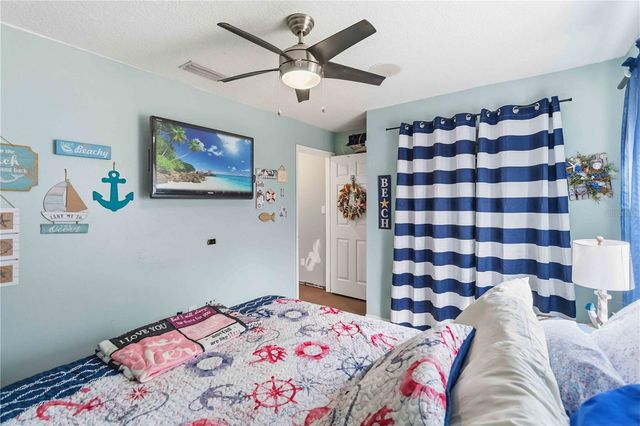 26141 GRASSEY SPRAIN AVENUE, Sorrento, FL 32776