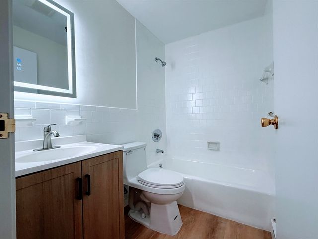 115 W Squantum St 816, Quincy, MA 02171