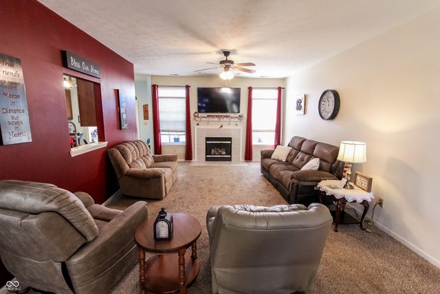 2911 Kaskaskia Way, Indianapolis, IN 46217