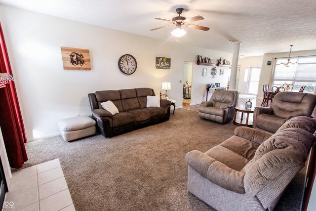 2911 Kaskaskia Way, Indianapolis, IN 46217