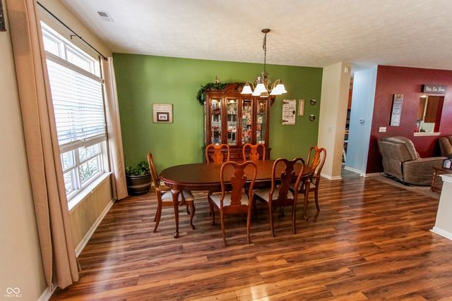 2911 Kaskaskia Way, Indianapolis, IN 46217
