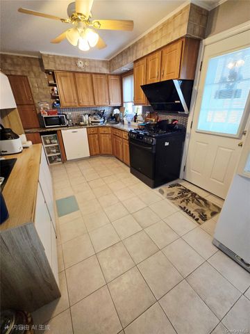 157 Barwick Boulevard, Mineola, NY 11501