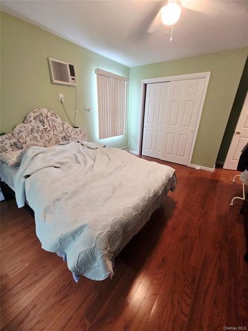 157 Barwick Boulevard, Mineola, NY 11501