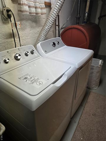 157 Barwick Boulevard, Mineola, NY 11501