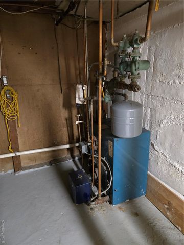 157 Barwick Boulevard, Mineola, NY 11501