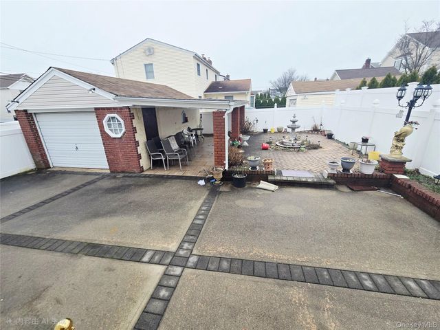 157 Barwick Boulevard, Mineola, NY 11501