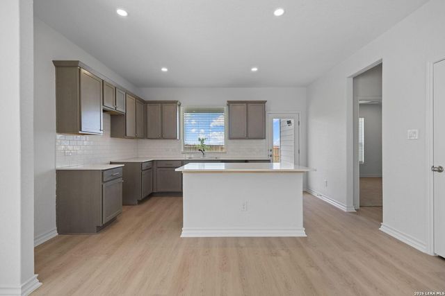 4950 Don Julio, San Antonio, TX 78222