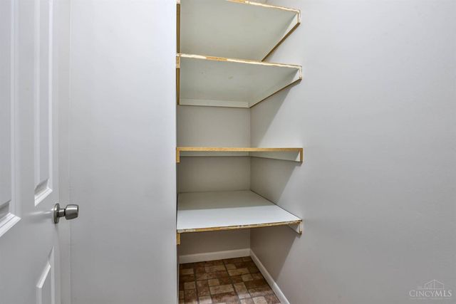 1627 Congress Hill Lane, Fairfield, OH 45014