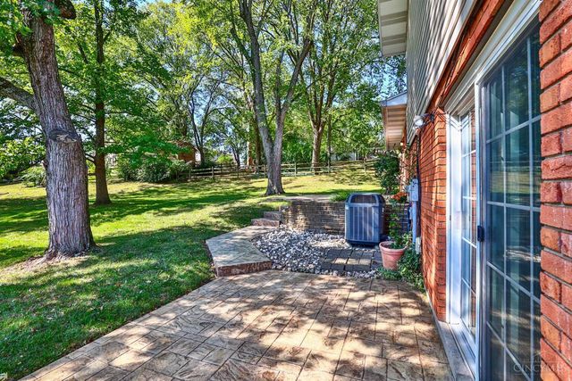 1627 Congress Hill Lane, Fairfield, OH 45014