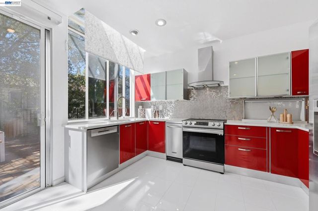 906 Vista Pointe Dr, San Ramon, CA 94582