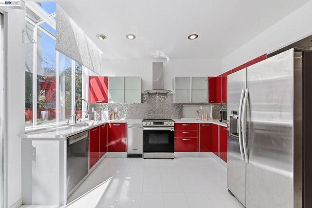 906 Vista Pointe Dr, San Ramon, CA 94582