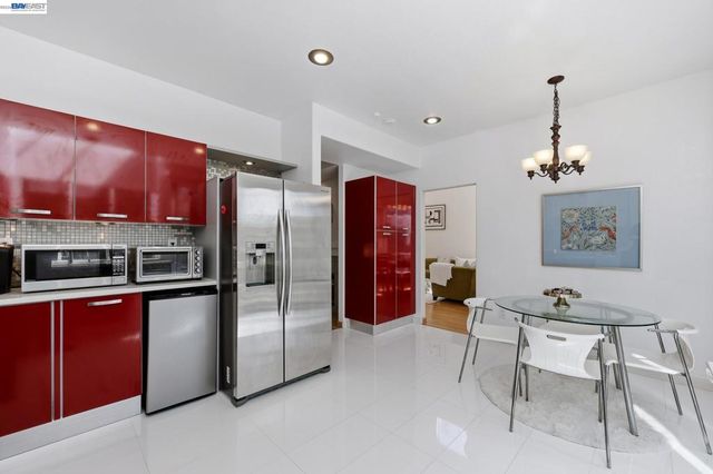 906 Vista Pointe Dr, San Ramon, CA 94582