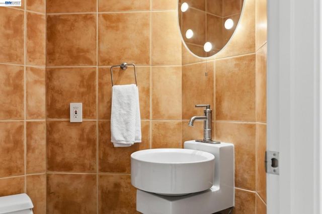 906 Vista Pointe Dr, San Ramon, CA 94582