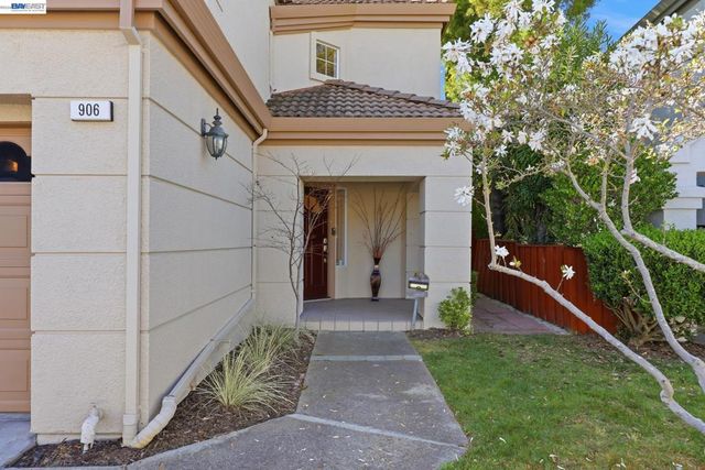 906 Vista Pointe Dr, San Ramon, CA 94582