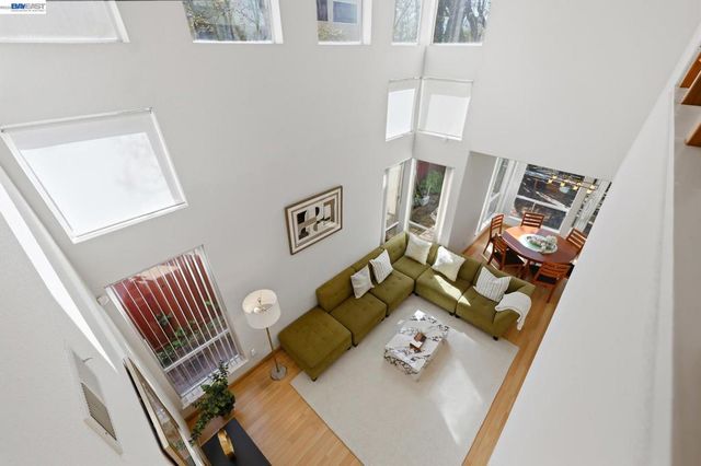 906 Vista Pointe Dr, San Ramon, CA 94582