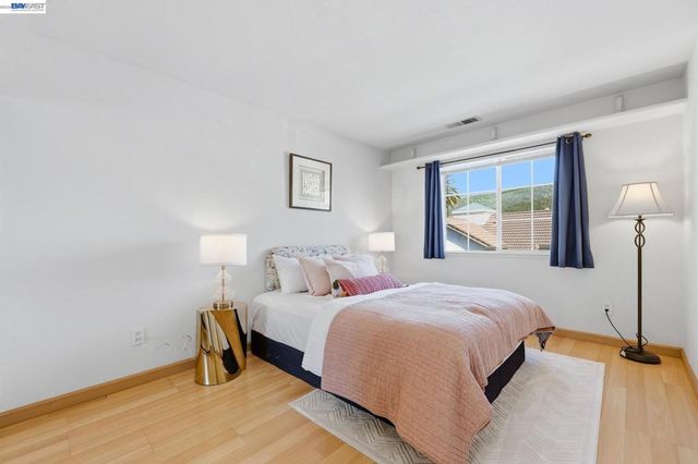 906 Vista Pointe Dr, San Ramon, CA 94582