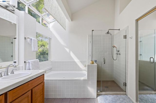 906 Vista Pointe Dr, San Ramon, CA 94582