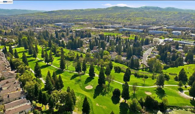 906 Vista Pointe Dr, San Ramon, CA 94582