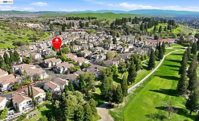 906 Vista Pointe Dr, San Ramon, CA 94582