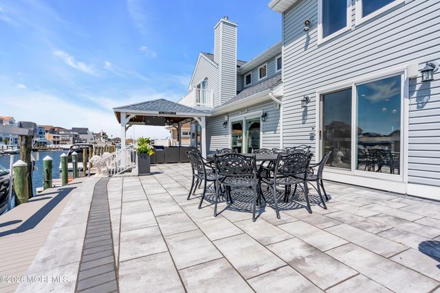 26 Jib Court, Bayville, NJ 08721