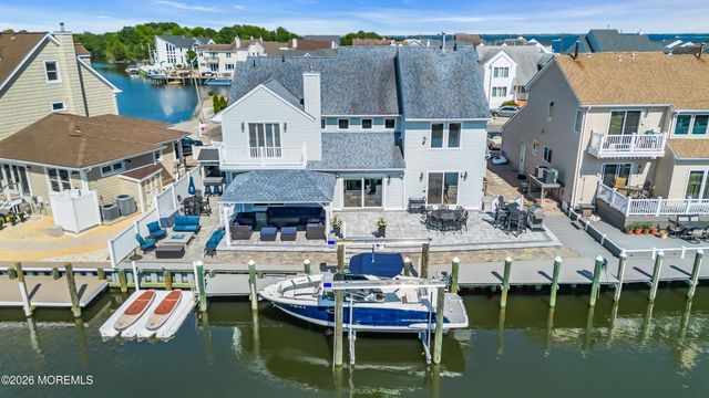 26 Jib Court, Bayville, NJ 08721