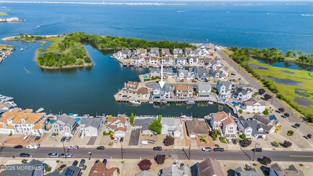26 Jib Court, Bayville, NJ 08721