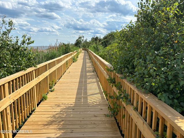 26 Jib Court, Bayville, NJ 08721
