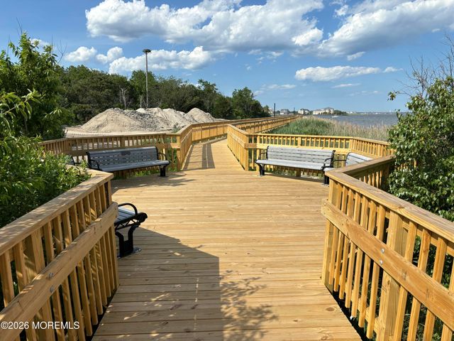 26 Jib Court, Bayville, NJ 08721