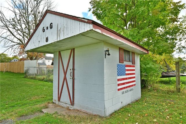 459 Tenney Avenue, Campbell, OH 44405