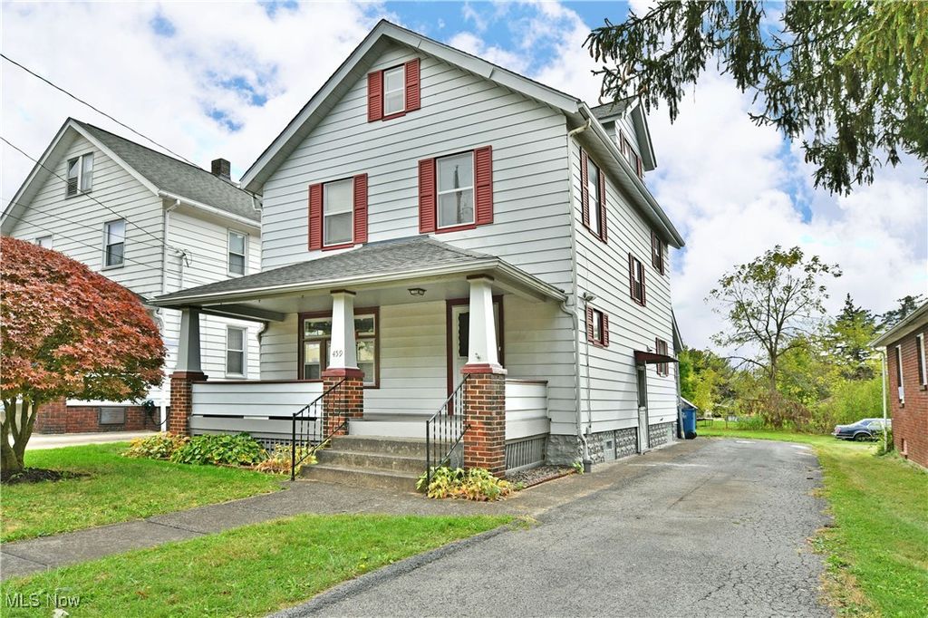 459 Tenney Avenue, Campbell, OH 44405