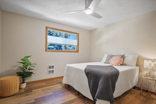 2121 E Upriver Dr, Spokane, WA 99207