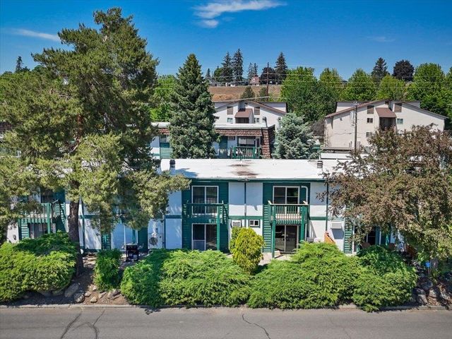 2121 E Upriver Dr, Spokane, WA 99207