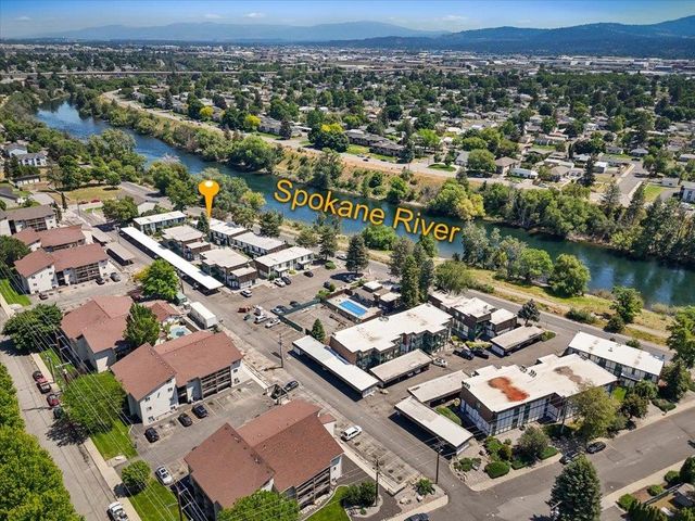 2121 E Upriver Dr, Spokane, WA 99207